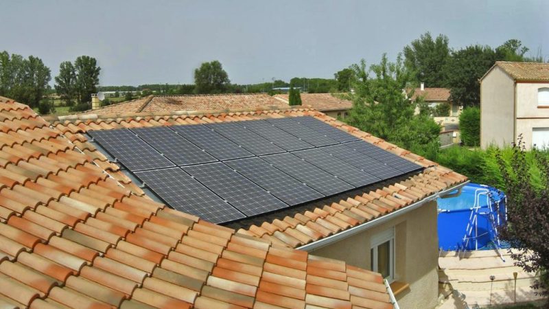 Comprendre le kwc en photovoltaïque : Unité de mesure essentielle