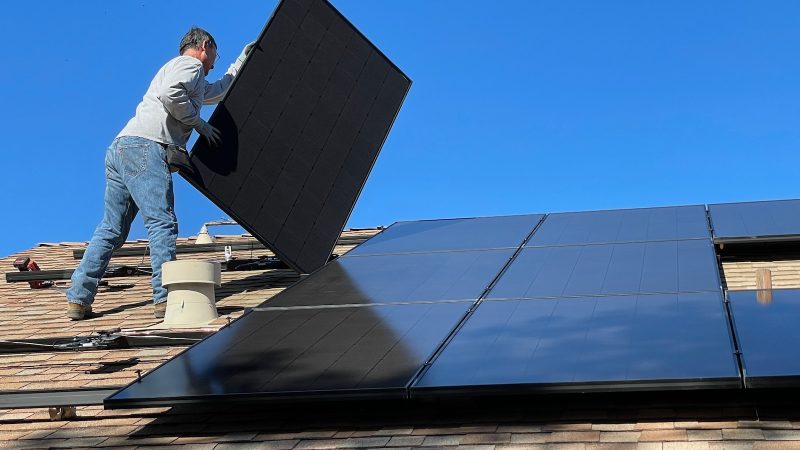 Comprendre les panneaux solaires photovoltaïques : Guide complet