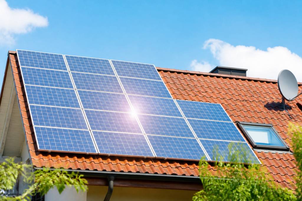 Panneau solaire à Cholet : prix, installation et aides pour votre projet solaire