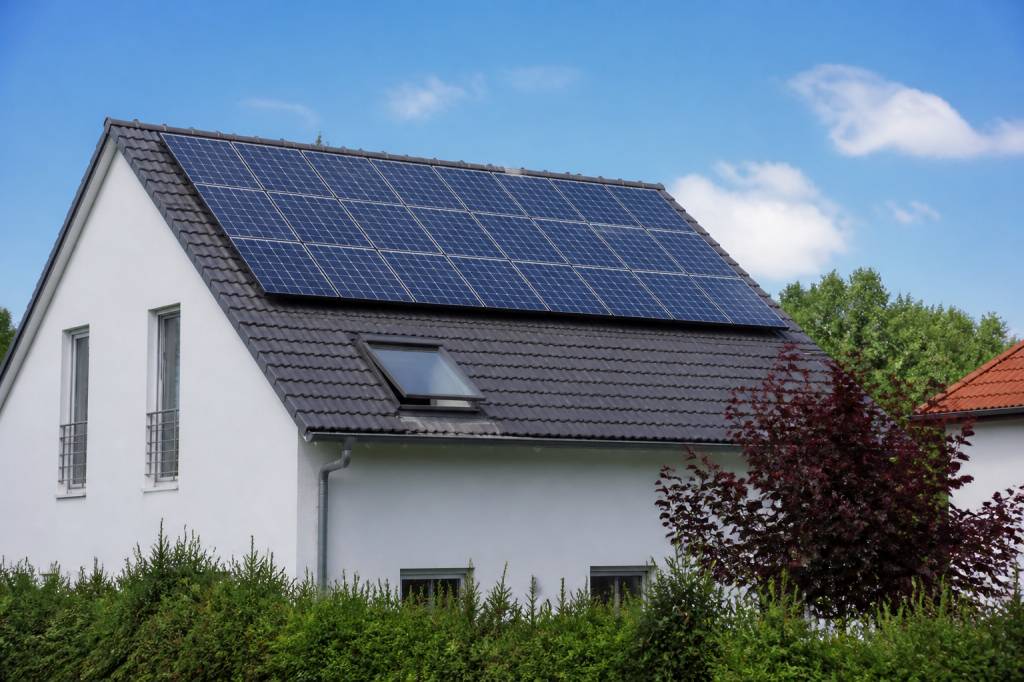 Fournisseur panneau photovoltaique : comment choisir le meilleur partenaire pour votre installation solaire