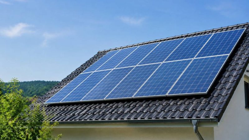 Surface panneaux photovoltaïques : quelle superficie prévoir selon la puissance souhaitée ?